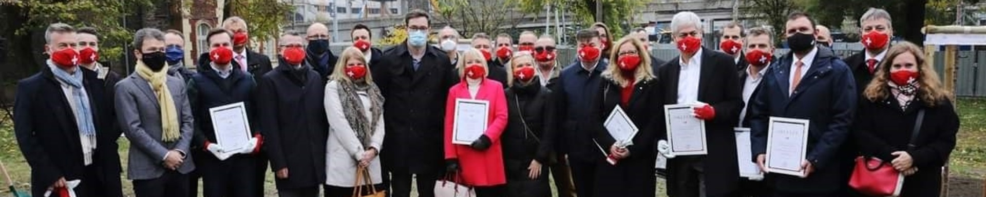 Jubileumi faültetés a Swisscham Hungary 25 éves fennállása alkalmából